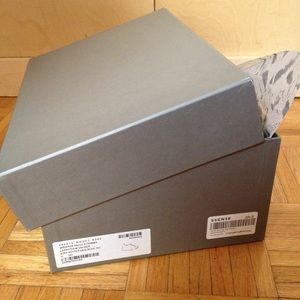 alexander mcqueen shoes box